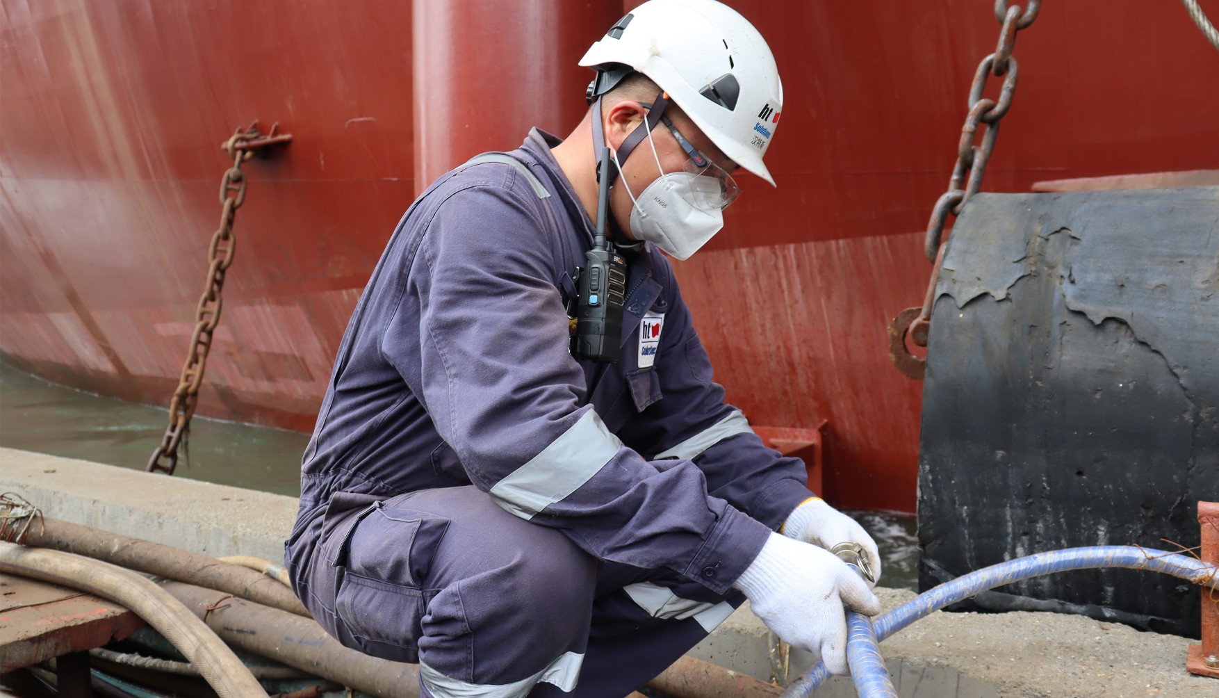 Hydraulic oil flushing Enpioner Oil & Gas Service Provider